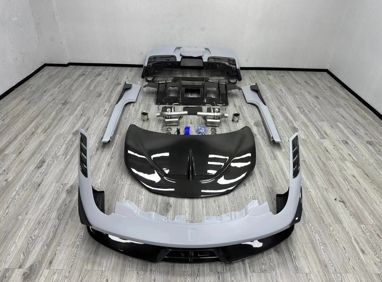 Улучшенный обвес в стиле SPC для Ferrari 458